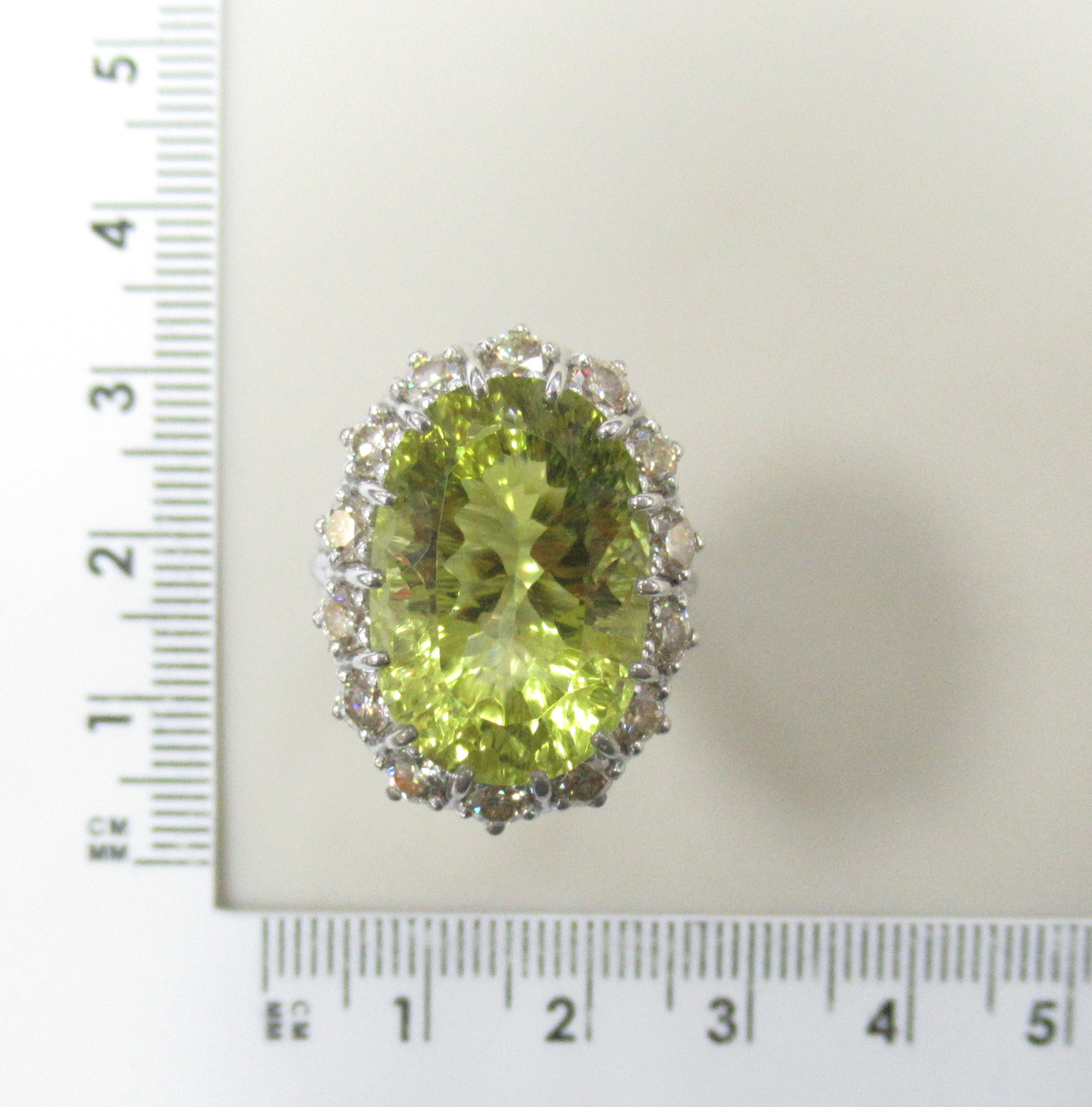 Серебряное кольцо с кварцем